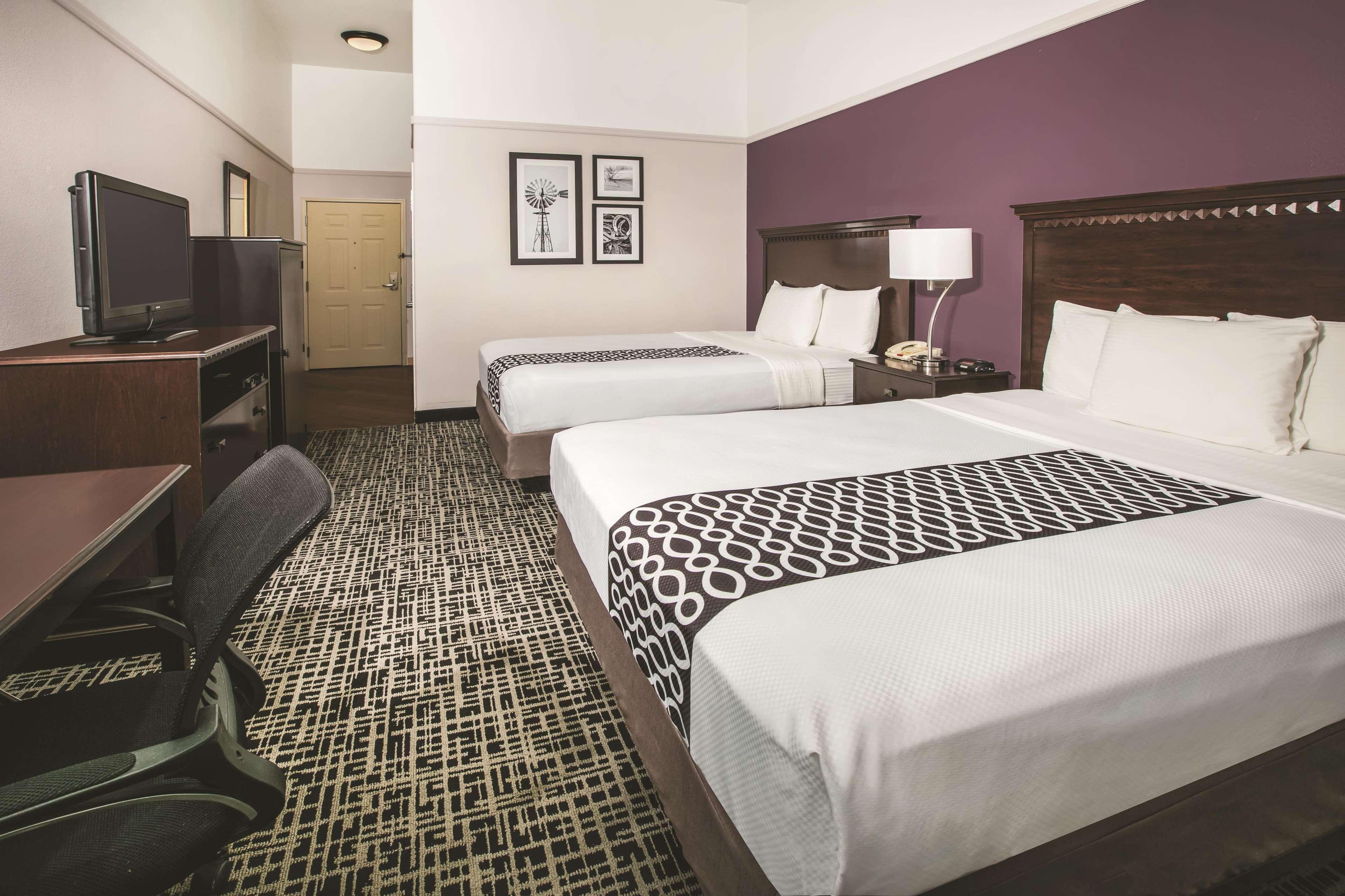 La Quinta By Wyndham Brownwood Hotel Exterior foto
