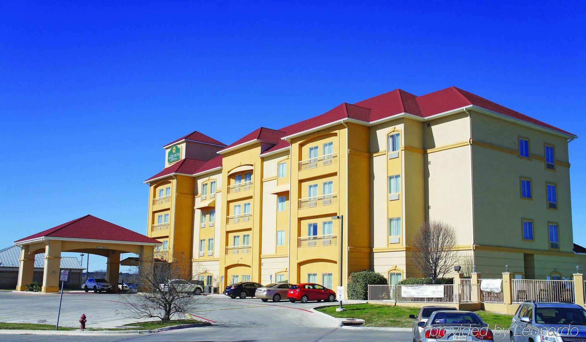 La Quinta By Wyndham Brownwood Hotel Exterior foto